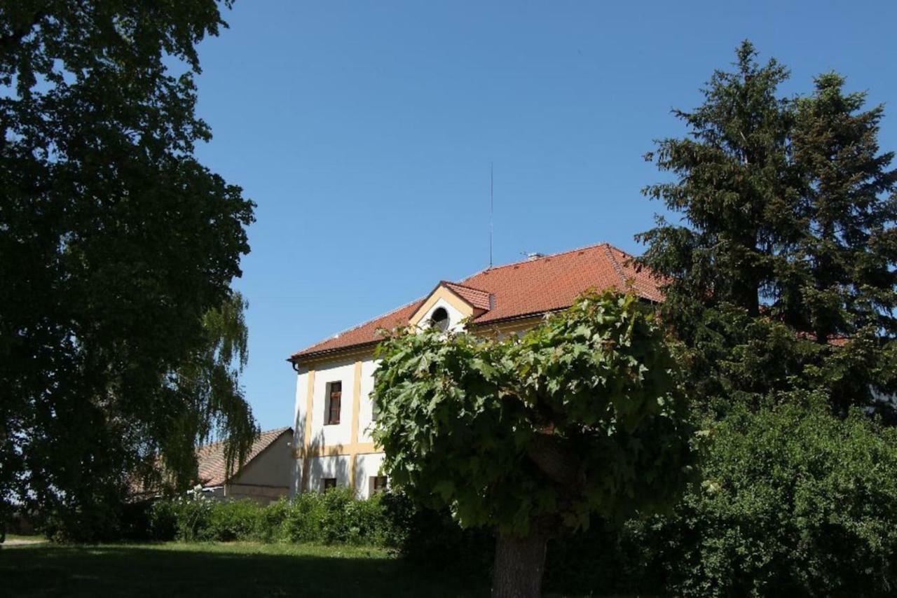 Adela'S Czech Village House Vsejany エクステリア 写真